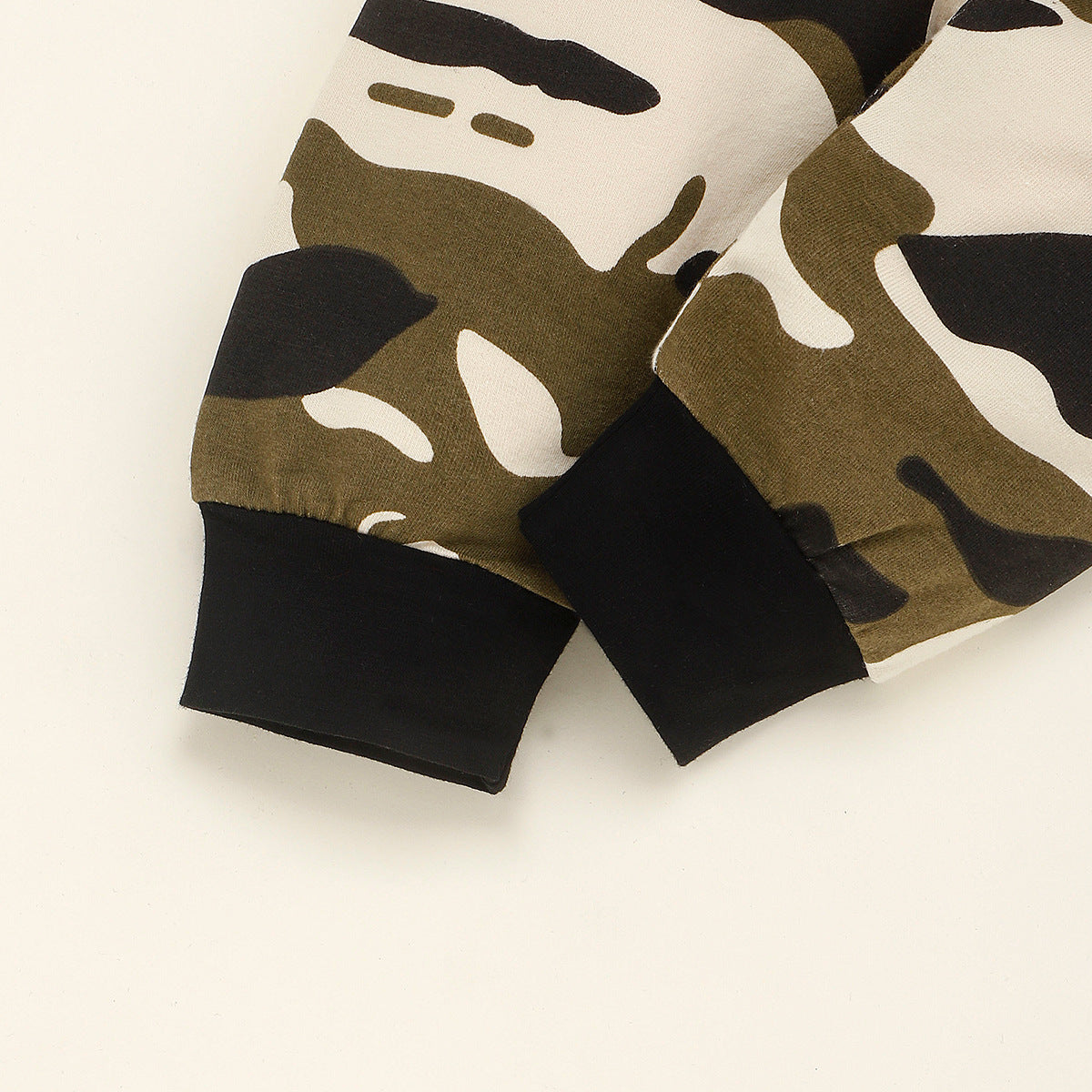 Boy's Camo Print Hoodie And Pants Set