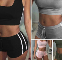 Women's Crop Top And Shorts Fitness Set